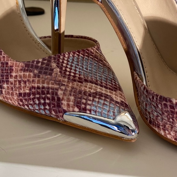 MARCIANO STILETTOS IN PYTHON PRINT - LIKE NEW - Picture 8 of 16